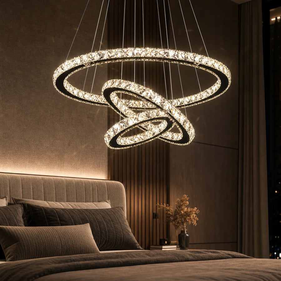 Lustre LED suspendu avec télécommande et cristal PRISM LUMINIS 79W, 3 Cercles, Lumière Froid/Chaud/Neutre, Dimmable, Chrome, Hauteur Ajustable - 03_LT029.png