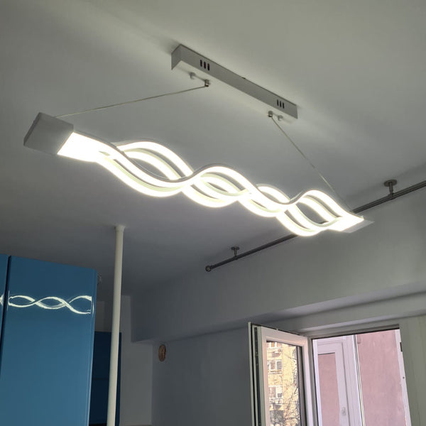 Photo d’un client: Lustre LED suspendu avec télécommande WAVE 89W, Linéaire, Lumière Froide/Chaude/Neutre, Dimmable, Blanc, Hauteur Réglable