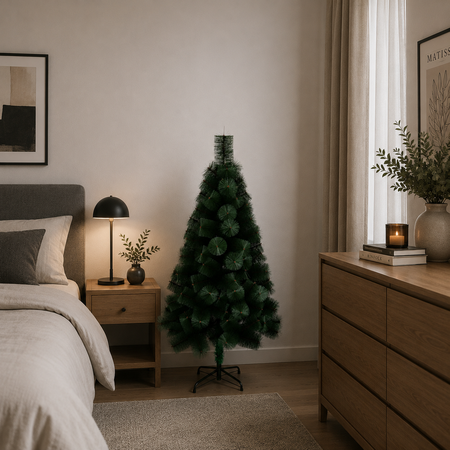 Decorațiune Brad Artificial MANIITSOQ, 150 cm, 130 vârfuri, Suport Metalic, Plastic, Verde