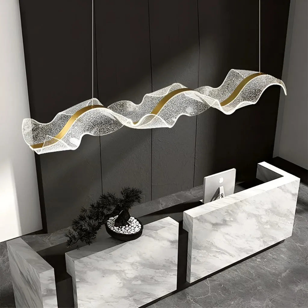 Lustre LED avec télécommande, suspendu AMI 63W, linéaire, lumière froide/chaude/neutre, doré, lustres LED réglables en hauteur avec télécommande Titre par défaut Alessandro Design