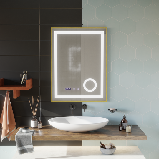 Miroir LED Touch CLARUS Système de désembuage, horloge et température 60x80 cm Cadre doré Miroirs grossissants cosmétiques brossés Korman S Titre par défaut Alessandro Design