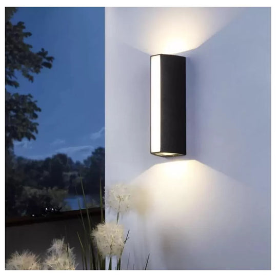 Applique murale LED d'extérieur Berfin, 7W, 3000K, noire, appliques murales d'intérieur en métal Titre par défaut Alessandro Design