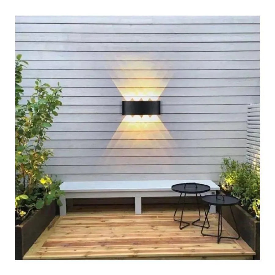 Applique LED Fantas Extérieure et Intérieure, 8 Sources x 1W, IP65, Métallique, Noir, 3000K