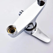 Robinet de douche mural chromé