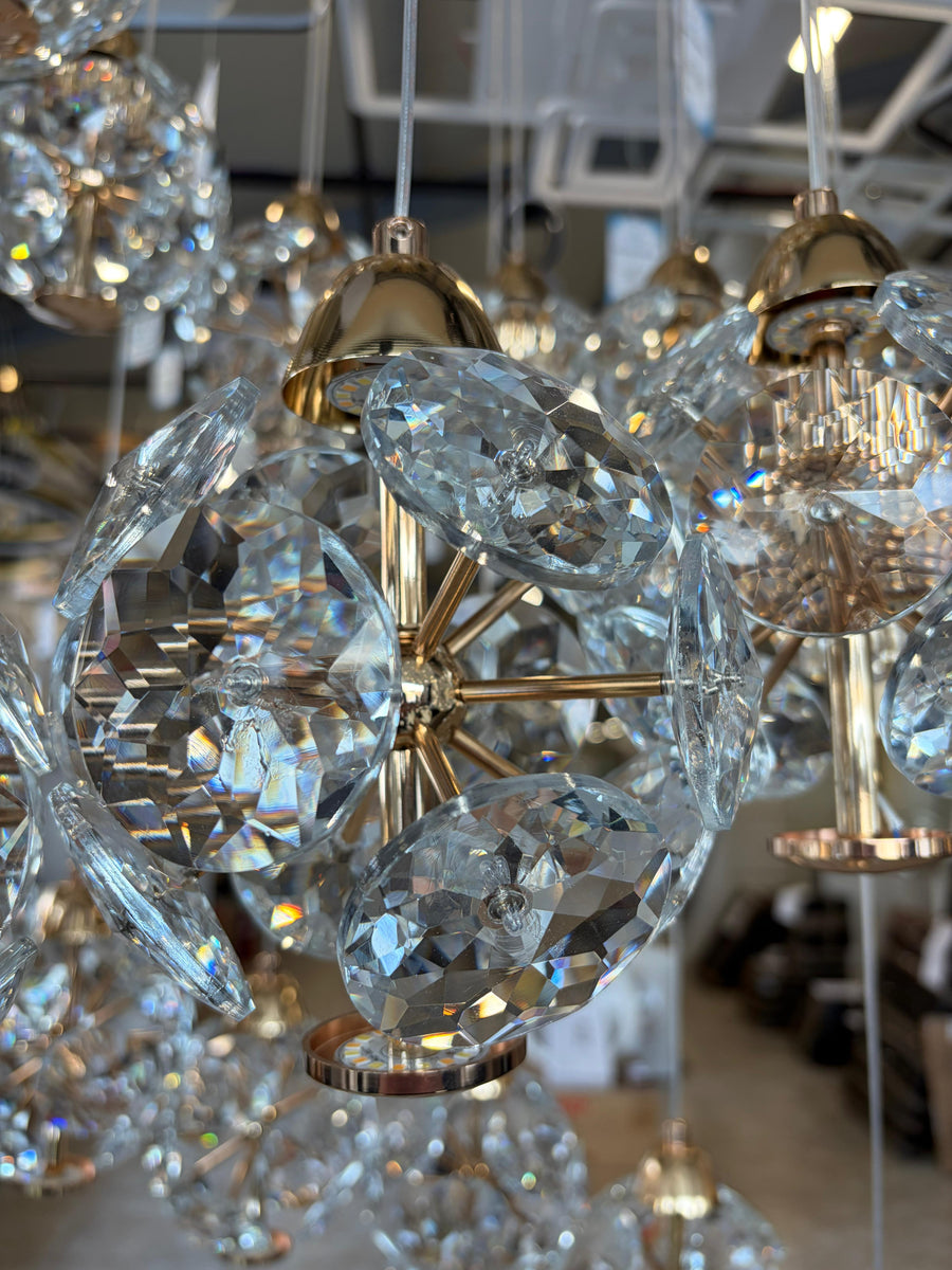 Lustre Crystal LED KILKENNY Culmino, 144 W, lumière neutre, diamètre 60 cm, doré