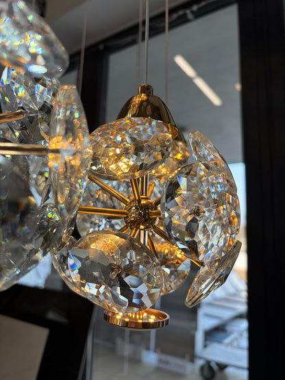 Lustre Crystal LED KILKENNY Culmino, 144 W, lumière neutre, diamètre 60 cm, doré