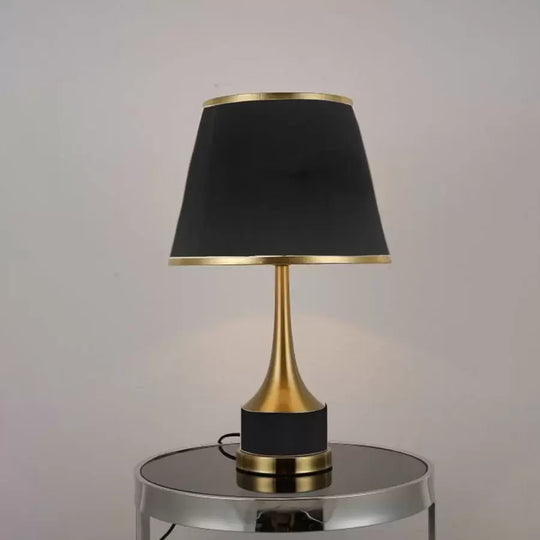 Veioza Ayan 1x E27 Noir Or Veioze & Lampadare Titre par défaut Alessandro Design