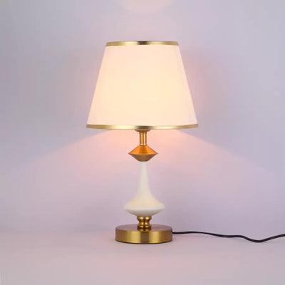 Lampe Nevaeh 1x E27 Or Blanc