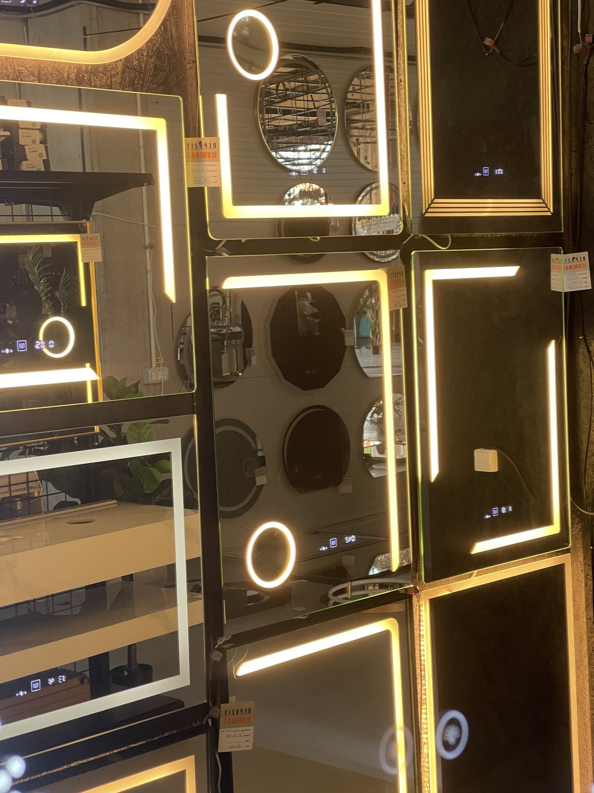 Miroirs LED et sanitaires dans le showroom Alessandro Design d’Afumați