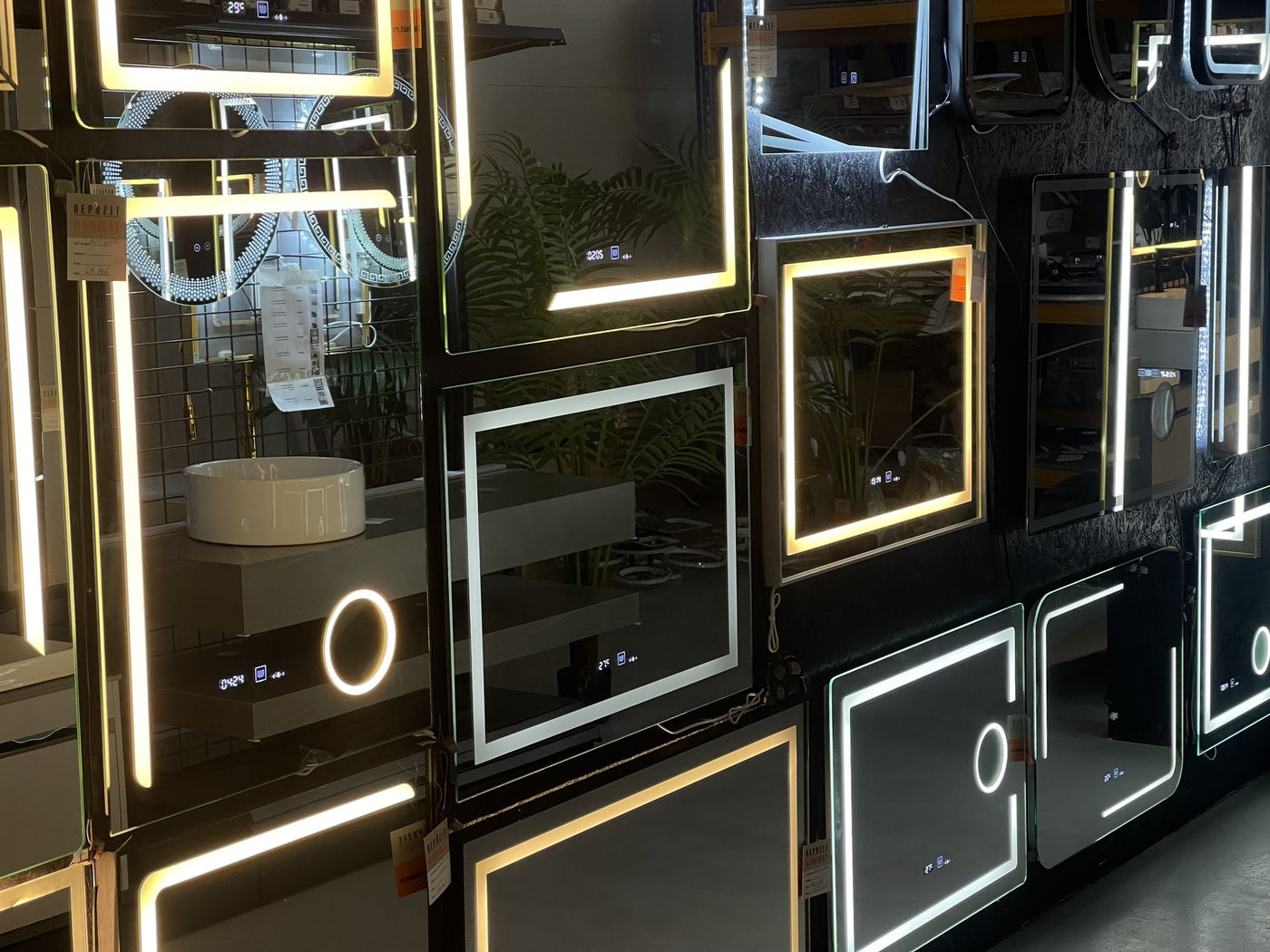 Miroirs LED et sanitaires dans le showroom Alessandro Design d’Afumați